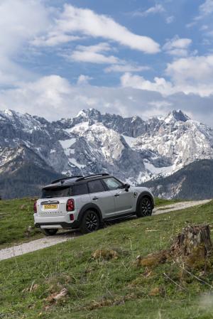 Mini Cooper SE Countryman ALL4 2020 года  (WW)